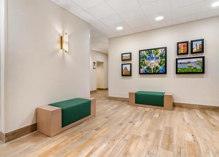 Best Western Plus Inntowner Madison