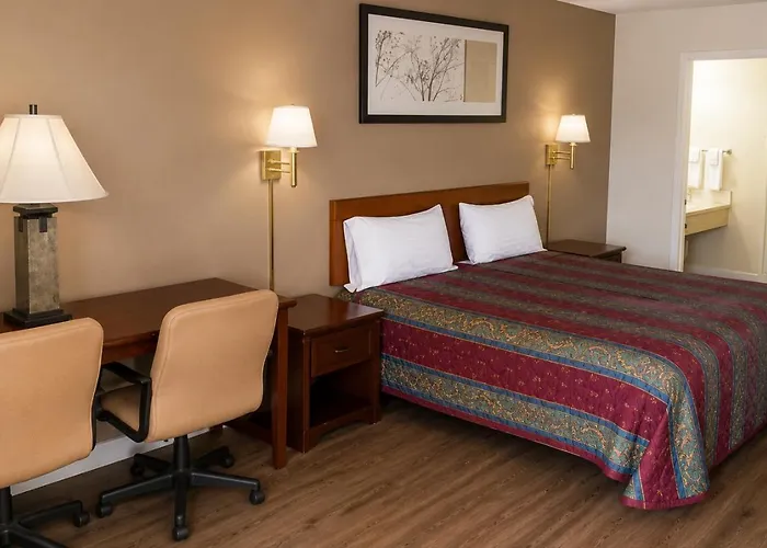 Segovia Lodge Junction Tx I -10