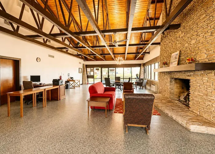 Segovia Lodge Junction Tx I -10