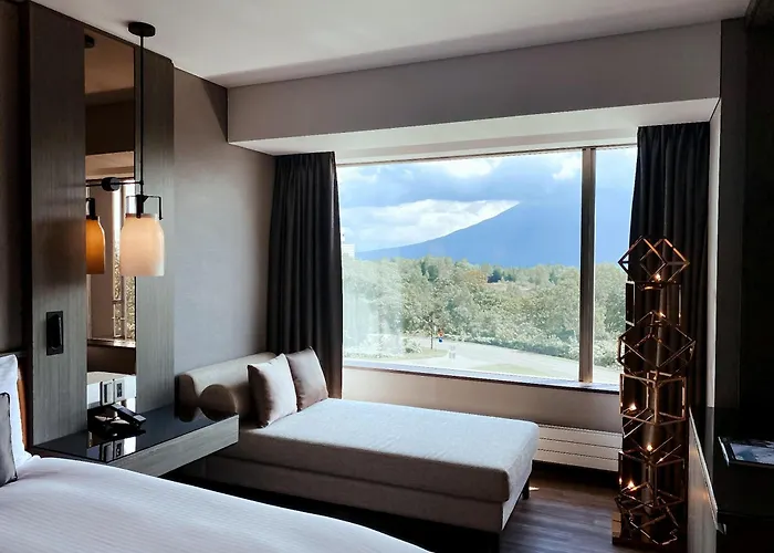 Hinode Hills Niseko Village, Curio Collection By Hilton