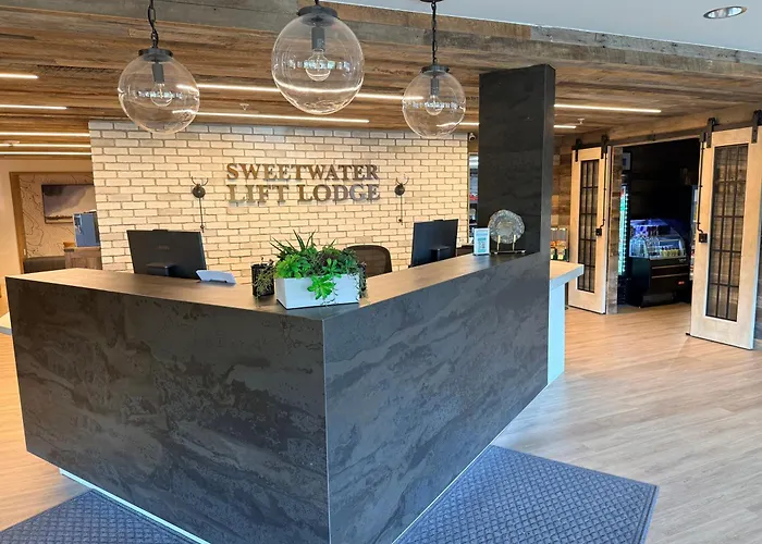 Sweetwater Lift Lodge
