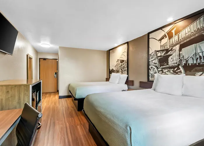 Super 8 By Wyndham Mesa Gilbert