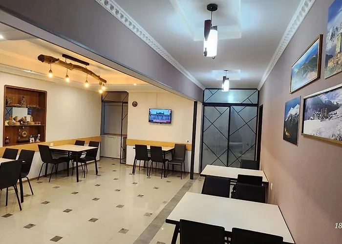 Hotel "Riverside Mestia"