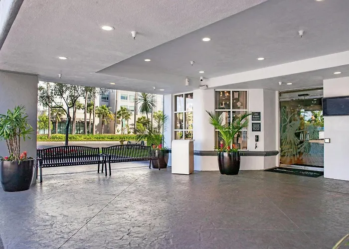 Peacock Suites