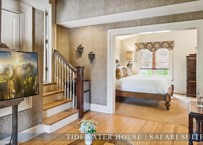 The Tidewater Inn