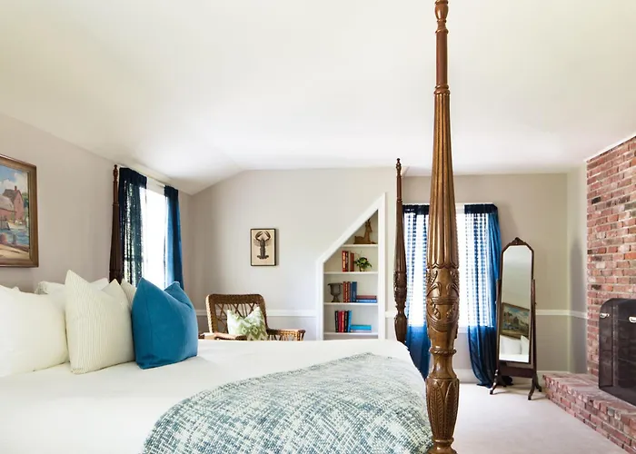 Cape Arundel Inn And Resort