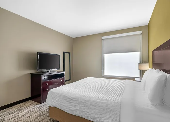Best Western Plus Chalmette Hotel