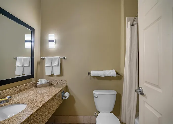 Best Western Plus Chalmette Hotel