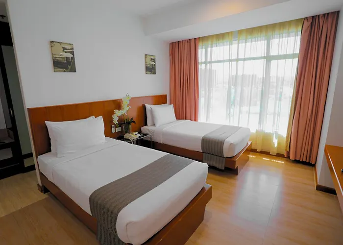 Paseo Premiere Hotel
