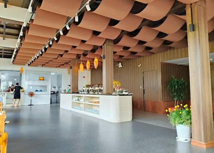 Golden Rose Hotel