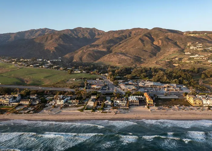 Malibu Dunes By Fieldtrip Expansive Hamptons-Style Estate W Private Beach Backyard
