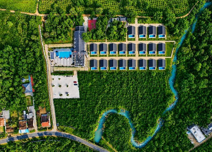 The Grand Retreat - Chikmagalur