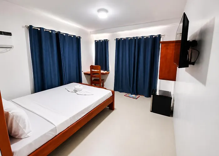Crystal Shores Beach Resort Powered By Cocotel