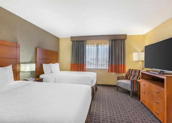 Best Western Plus Scottsdale Thunderbird Suites