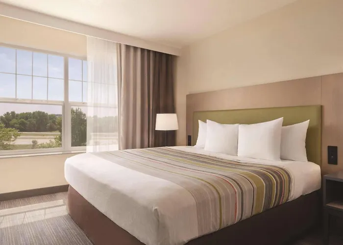 Country Inn & Suites By Radisson, Cottage Grove, Mn
