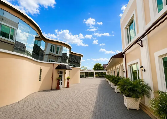 Fiesta Garden Hotel
