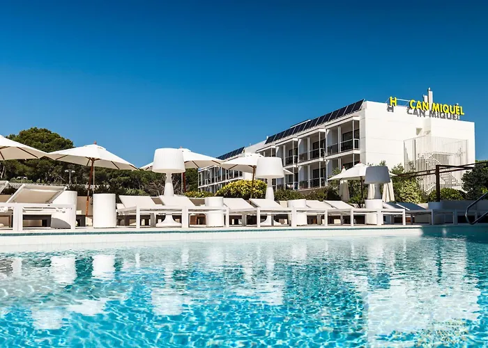 L'Escala Resorts