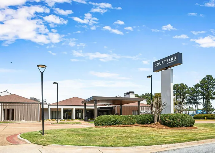 Courtyard By Marriott Columbus