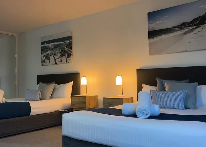 Albacore Apartments