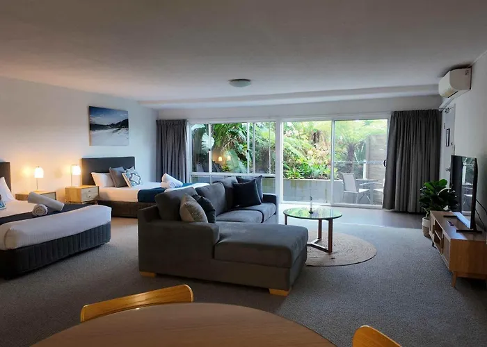 Albacore Apartments