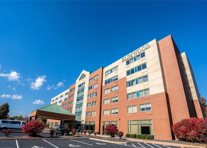 Elimwood Hotel A Ramada