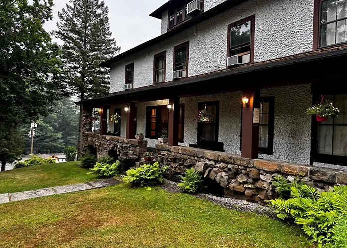 Rock Castle Resort