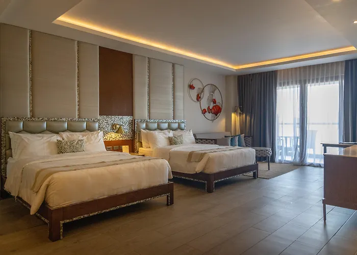 Zuri Resort