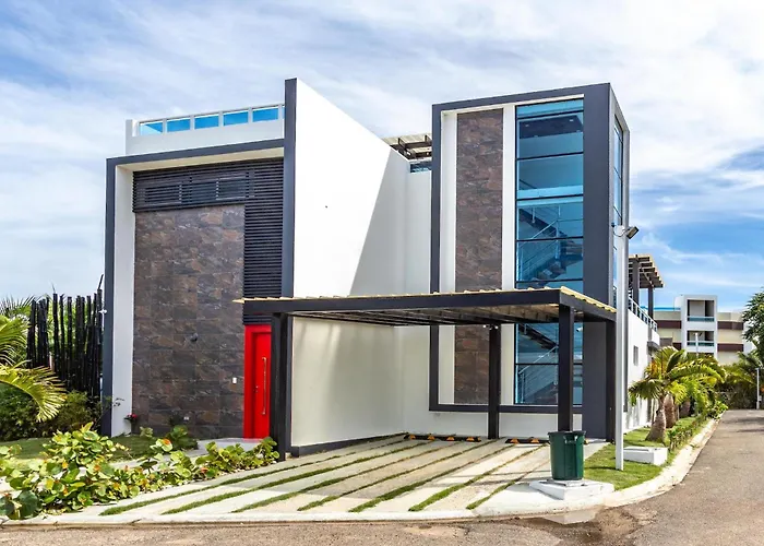 Villas Las Palmas, Ocean Village!