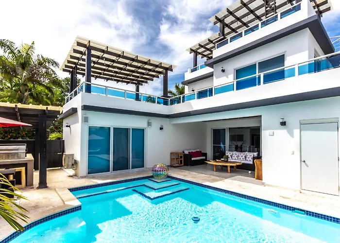 Villas Las Palmas, Ocean Village!