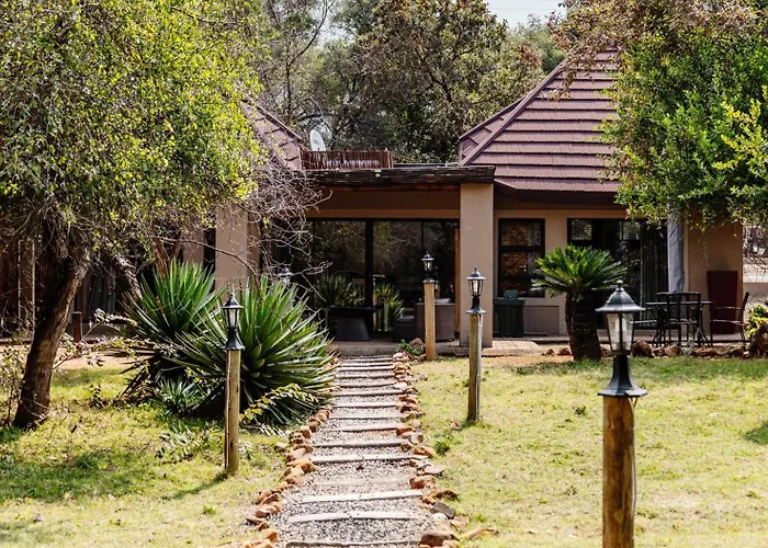 Mabalingwe Nature Reserve - Elephant Lodge - Tjaila