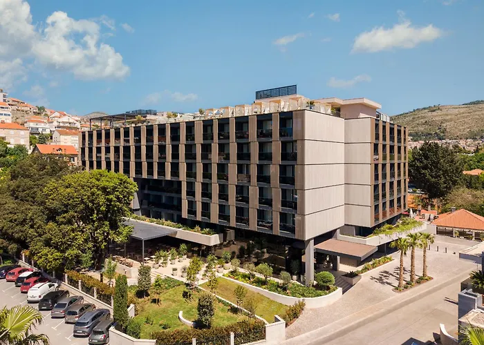 Hotel Sumratin