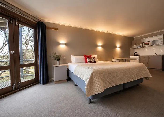 High Plains Lodge Rooms