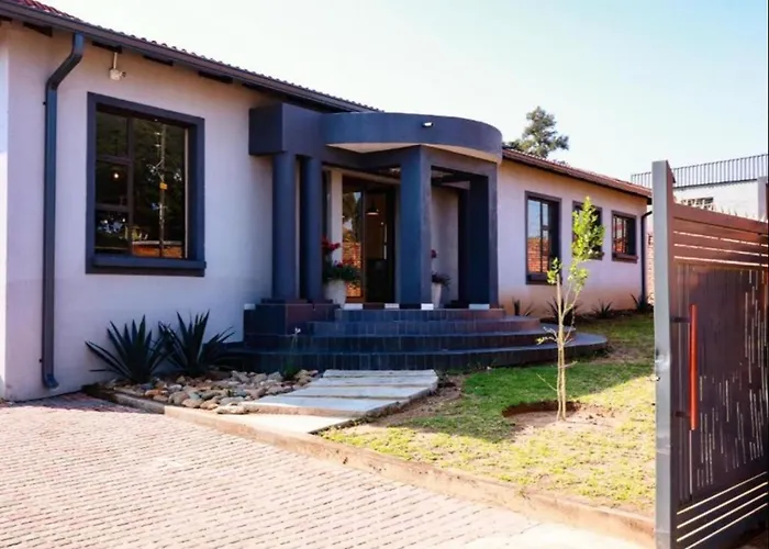 Matsamo Lakeview Lodge