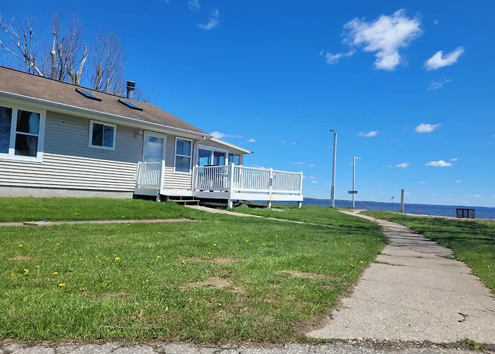 Poplars Lake Life Resort