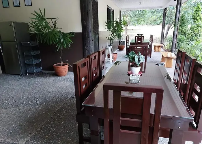 Mountain Side Travellers Inn