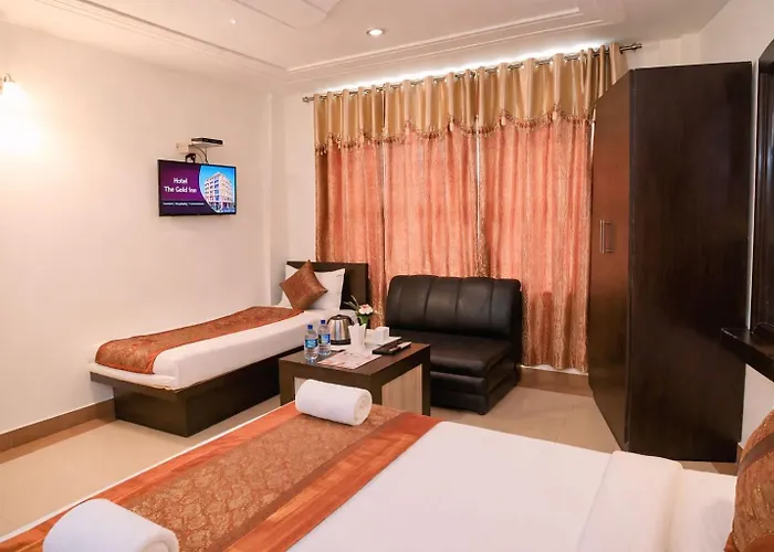 Goyal Hotelirs - Hotel Tara Palace Near Tajmahal East Gate, Agra
