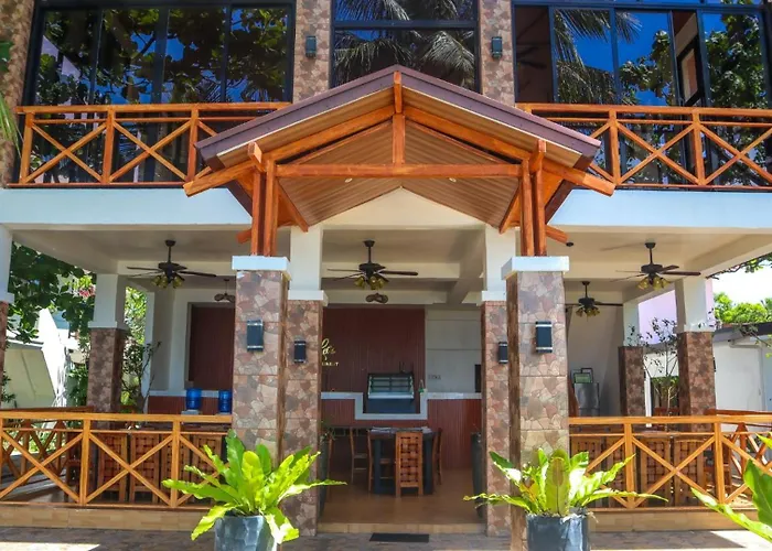 The Lei'S Hotel And Beach Resort