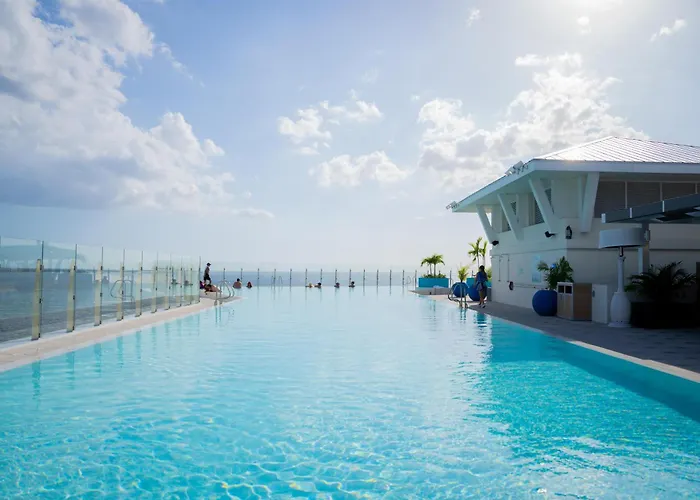 Sunsuites Villas At Sunseeker Resort, Curio By Hilton