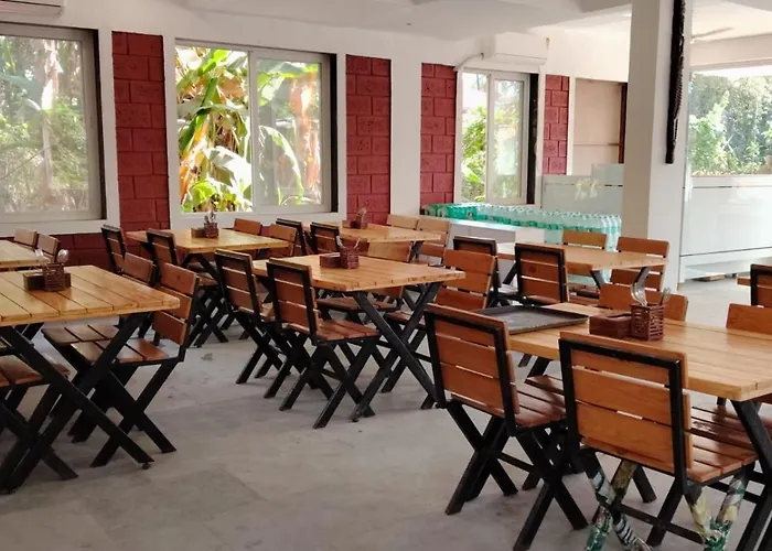 Lotus Leaf Resort, Murud