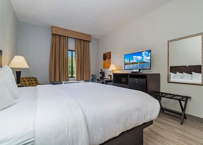 The Windstar Hotel - Emerald Isle, Swansboro