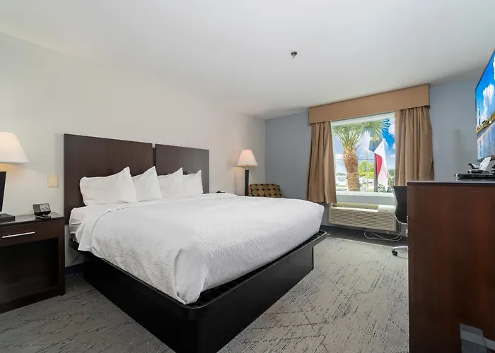 The Windstar Hotel - Emerald Isle, Swansboro