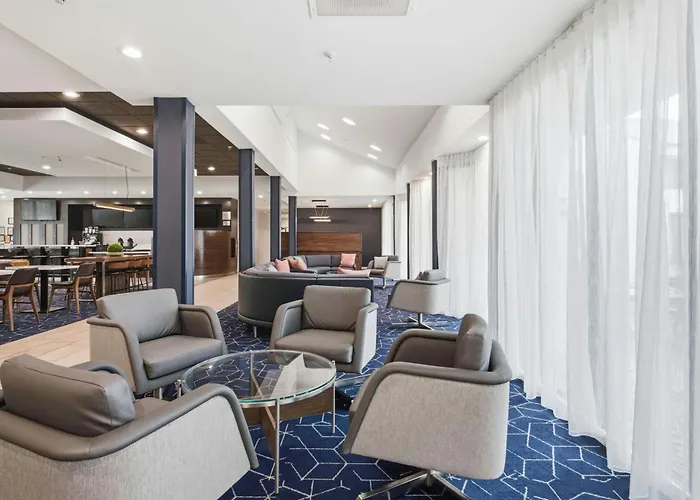 Courtyard By Marriott Columbus