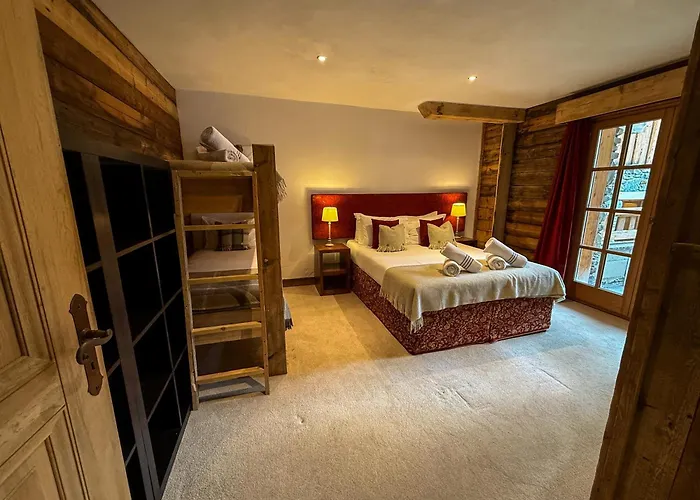 Black Diamond Sainte Foy Chalets