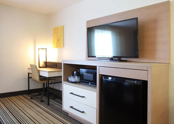 Oxford Suites Spokane Valley