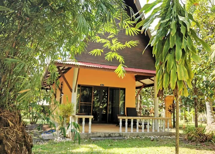 Lake View Bungalows