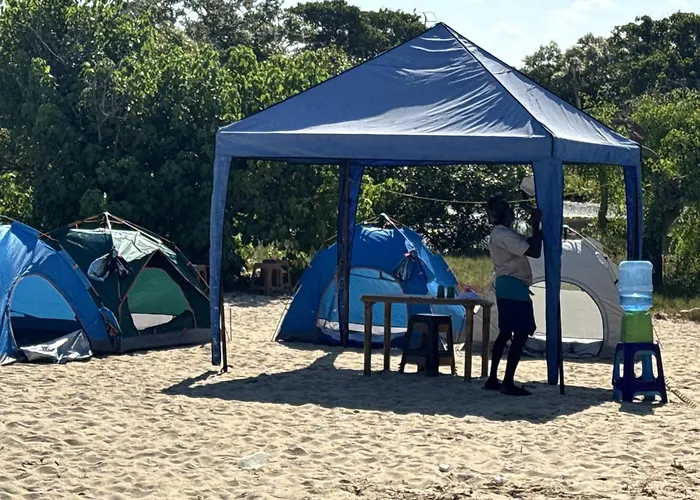 Dinuda Lagoon Hotel