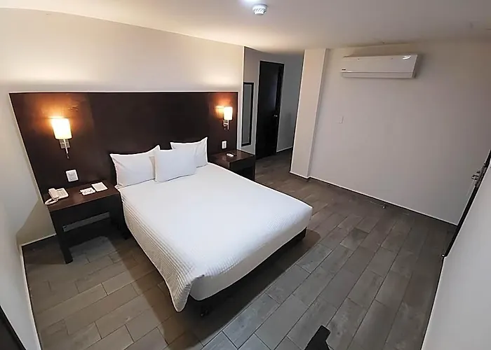 Ramada By Wyndham Tampico Centro
