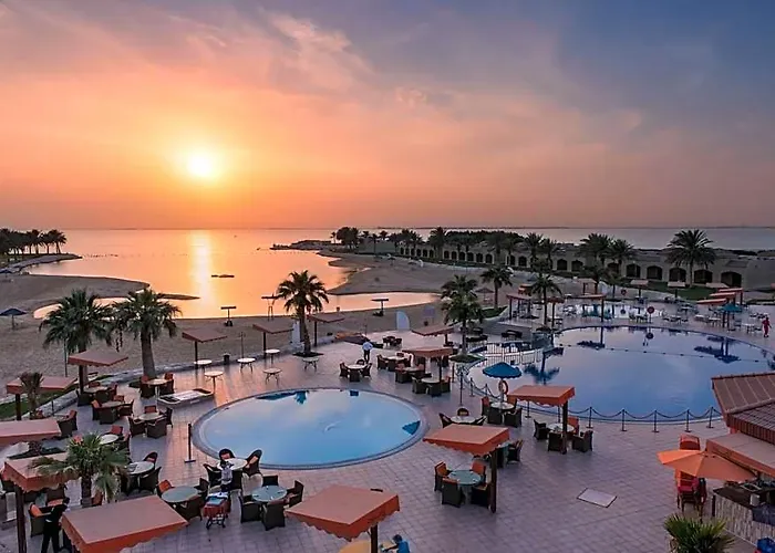Mena Holiday Beach Resort Half Moon