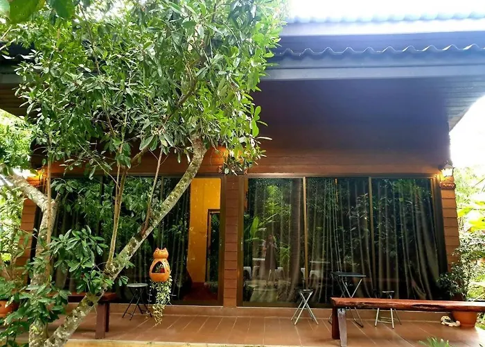 Baan Suan Phidchamika