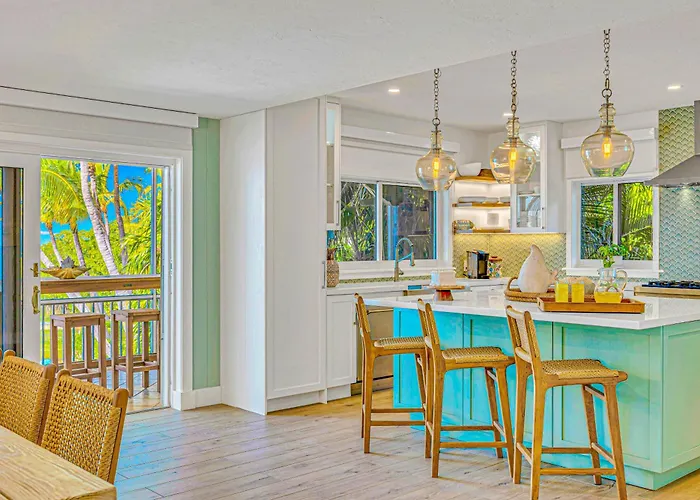 Private Beach Pickleball Court And Tiki Bar Heated Pool Designated Paradise Key